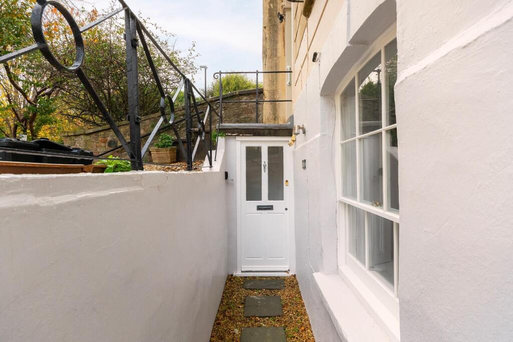 1C0ATHS - External F.jpg