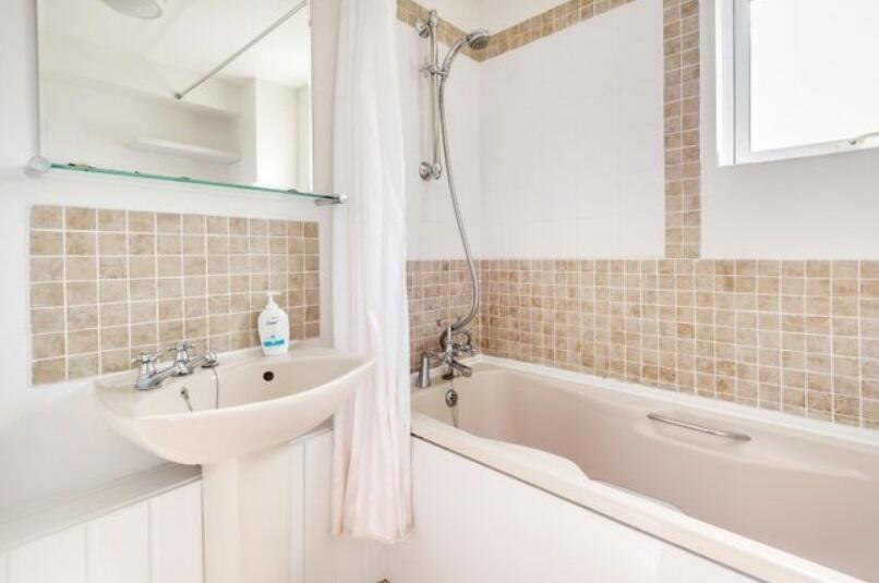 14 Langley Road b...