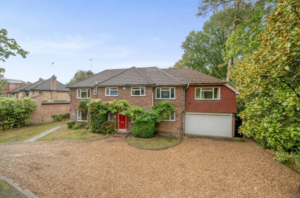 1347782-5-68b7159...