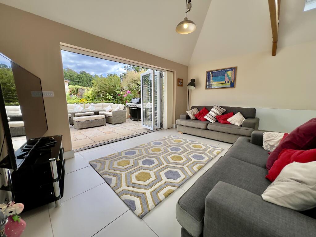 Open plan kitchen/family room