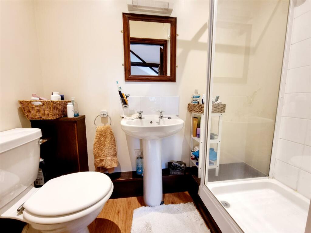 Ensuite.jpg