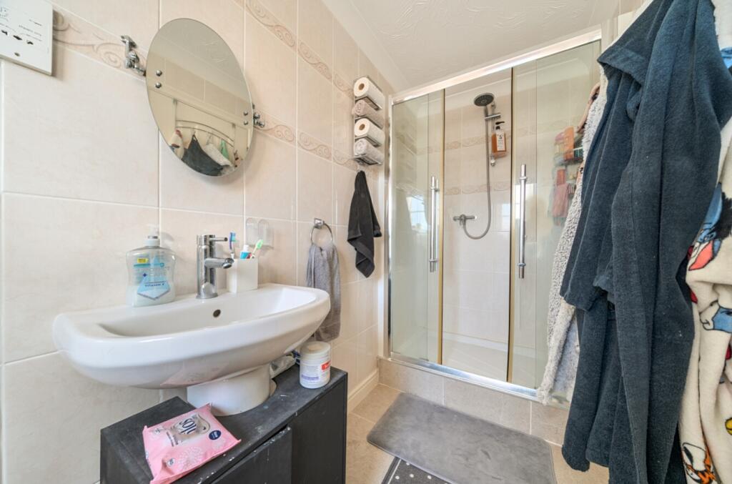 1376091-17-6915e9d7966f4