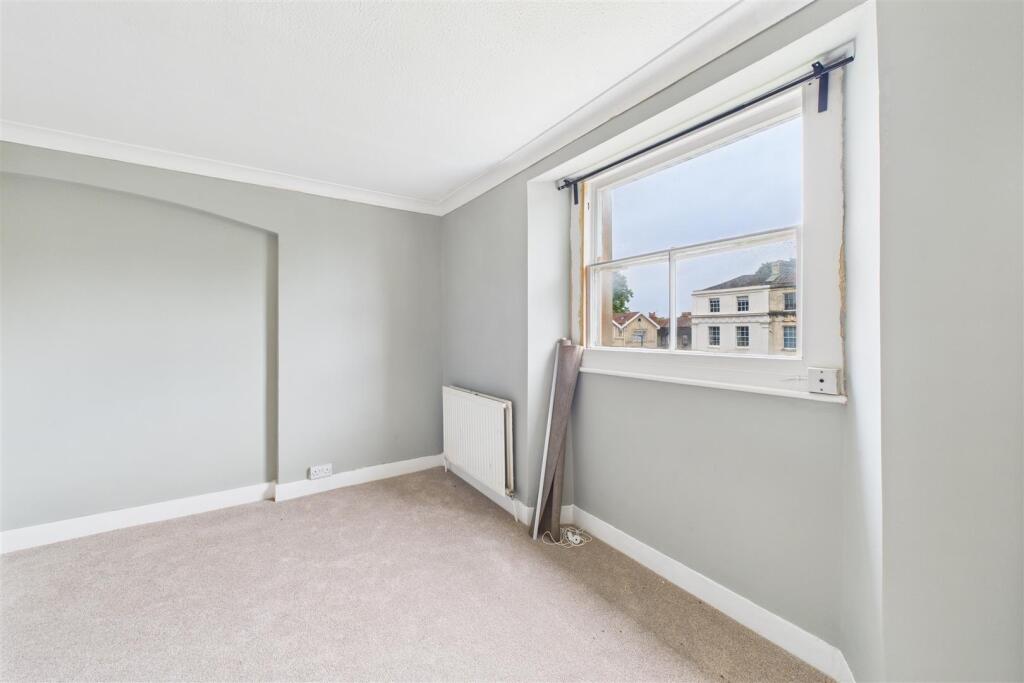 Top Floor Flat, 5 Pembroke Road Clifton, Bristol B