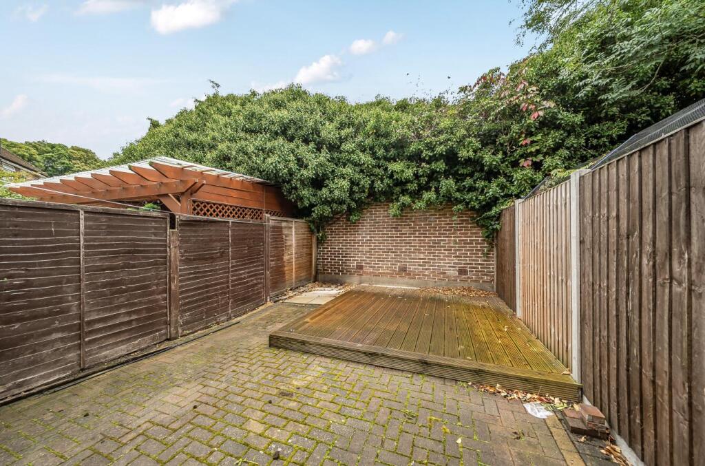 Davidson Frost-Wellings, DFW, Springfield Close, S