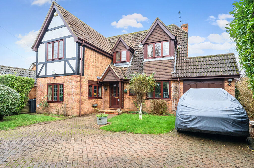 Nash Grove Lane, Finchampstead, Wokingham