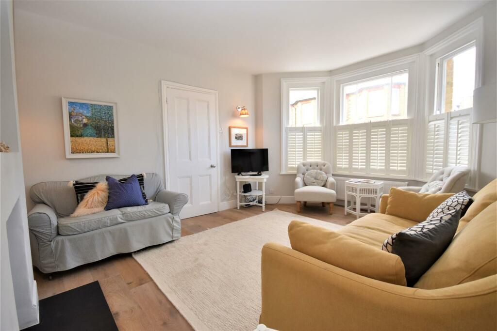 Sitting Room.JPG