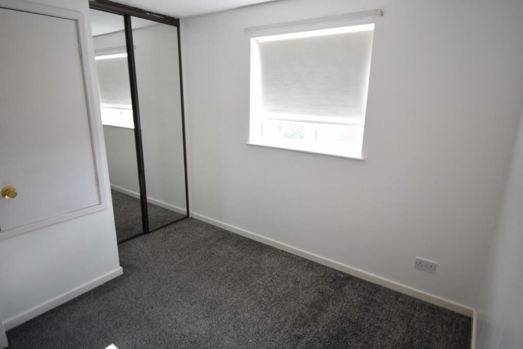 6 Radipol Rd bedroom 2.jpg