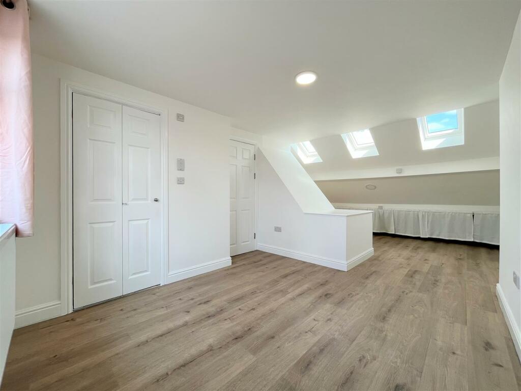 Bedroom 1 Aspect 2