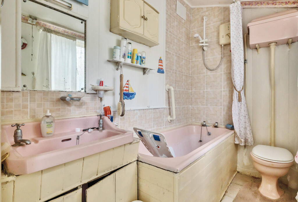 1316045-11-685d6e...