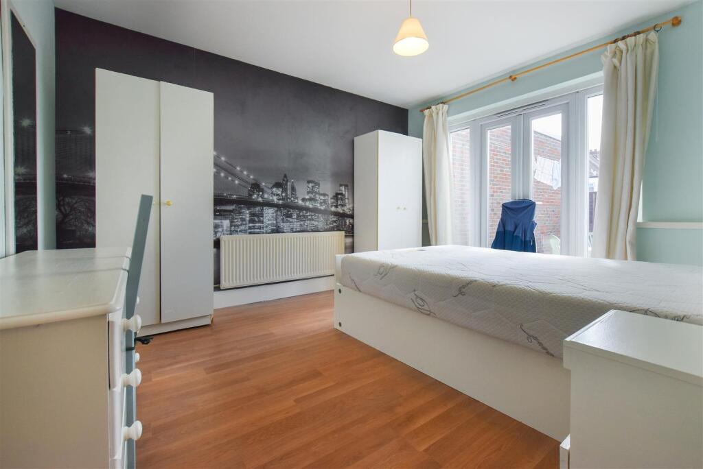 Bedroom 2.jpg