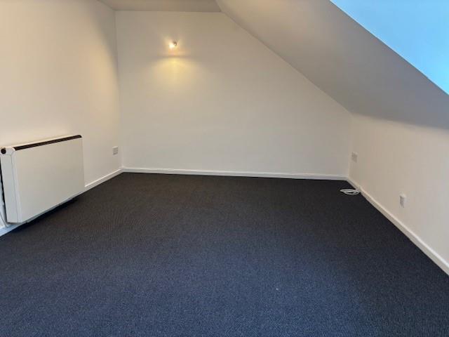 lounge 2 flat 1 phipps.jpg