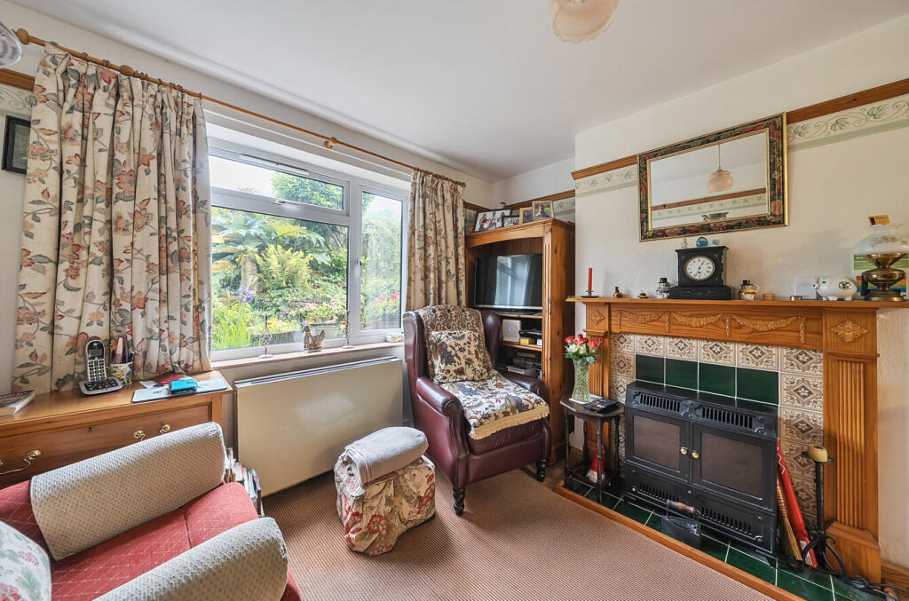 1301327-8-684ac7d...