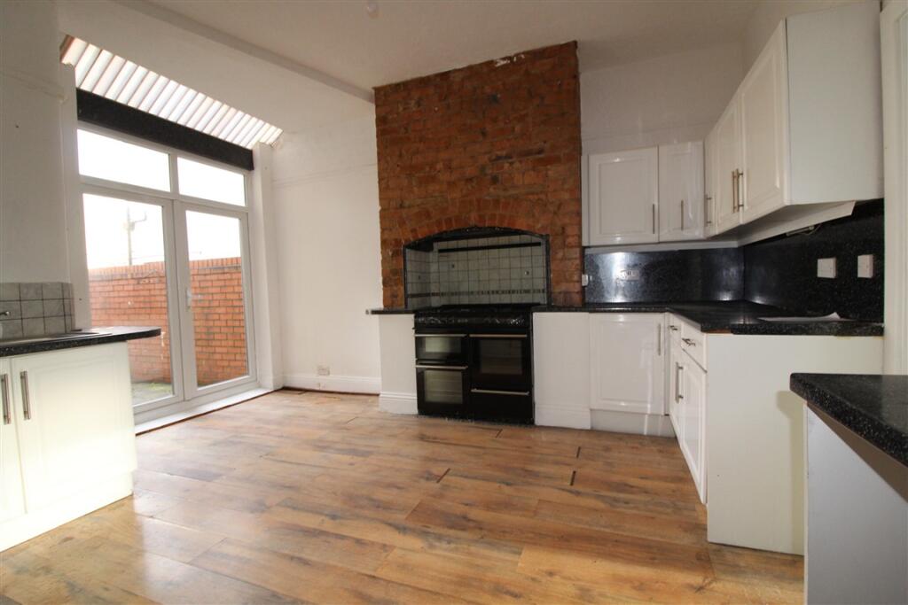 Kitchen 1 T202502031203.jpg