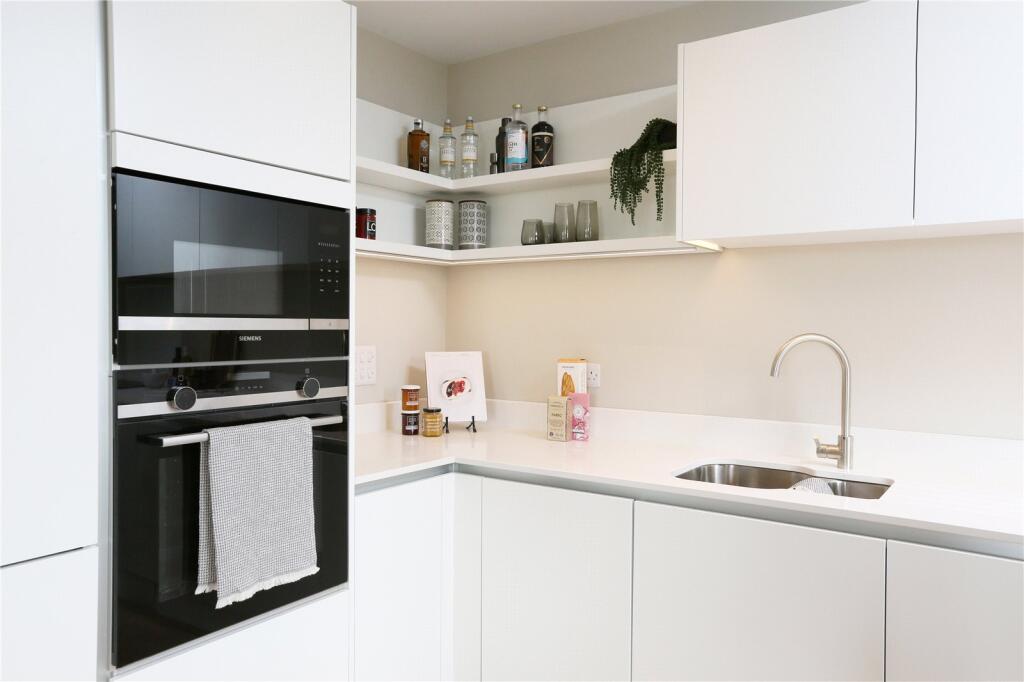 Show Apartment