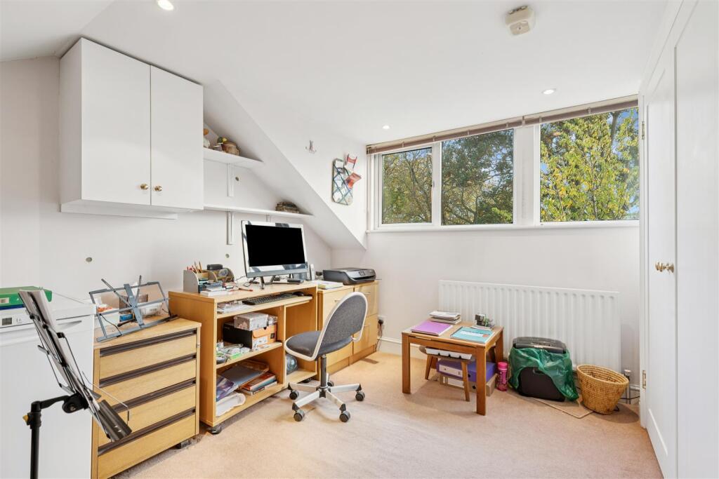 FOR SALE - Coniston Close, W4