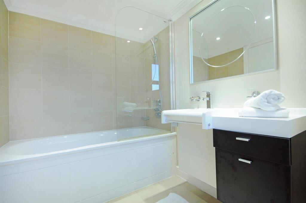 Bathroom.JPG