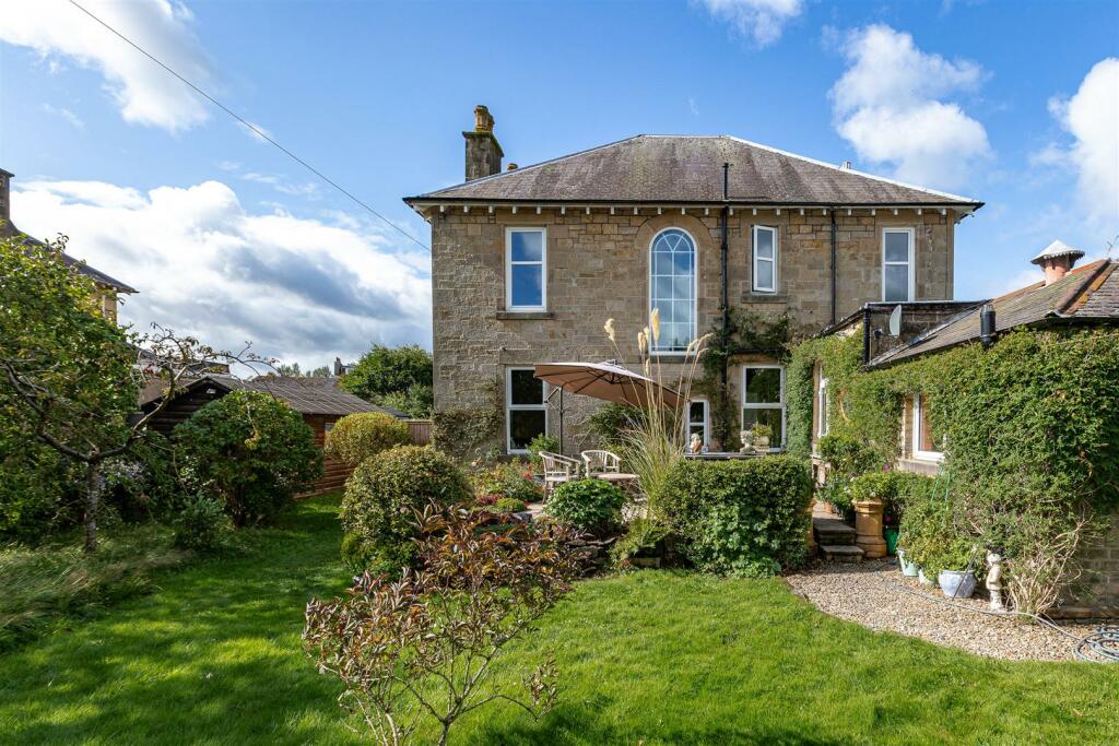 5 West Stewart Place Hawick 77a.JPG