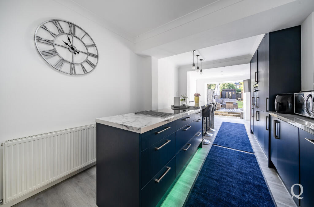 c1004862-735a-4b2...