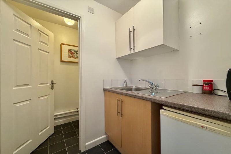 Garage Office Kitchen/WC