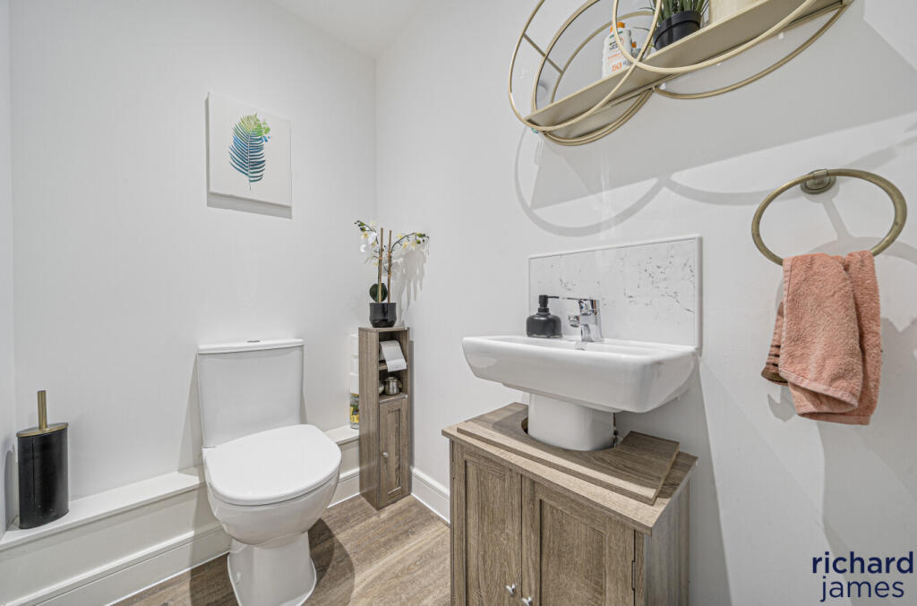 6fced8f195304dd79672a6c2f0a6b86a