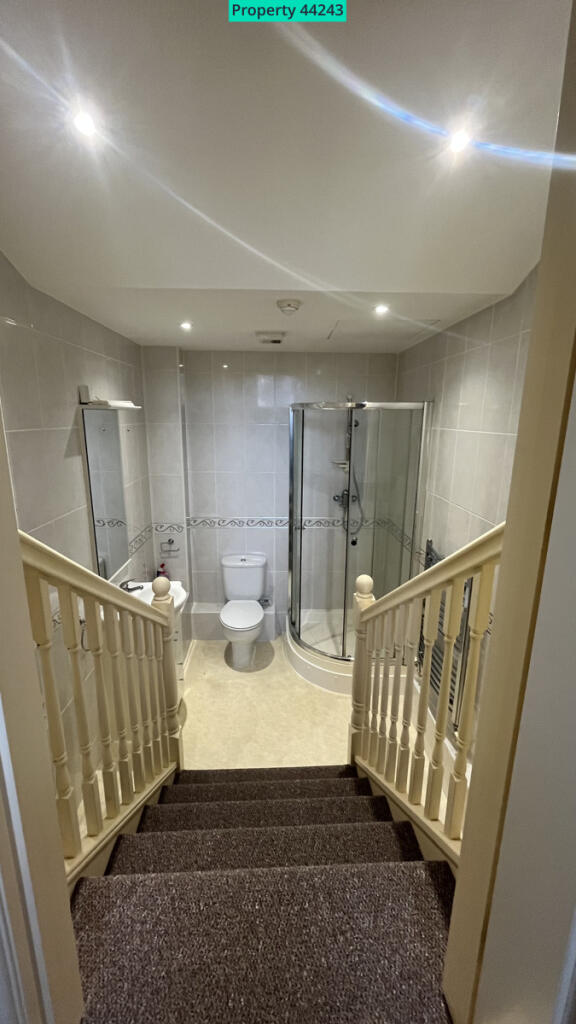 Bedroom 2 - En-suite