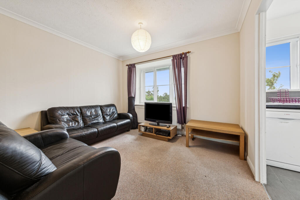 Flat 4 Jasmine Court, 102 Alexandra Road, London, 