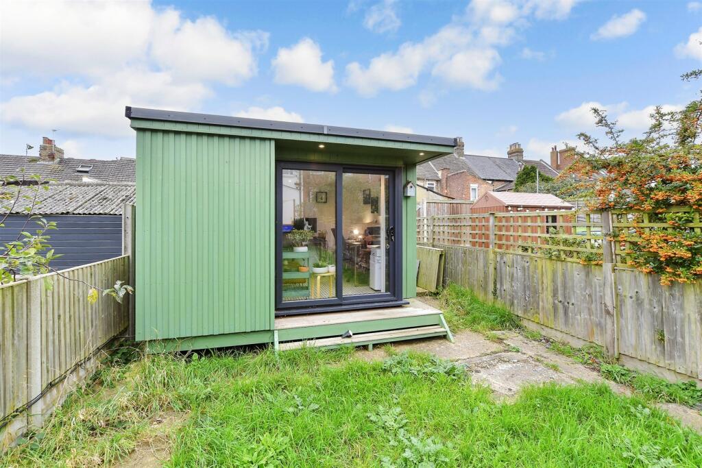 Workshop/Outbuildings