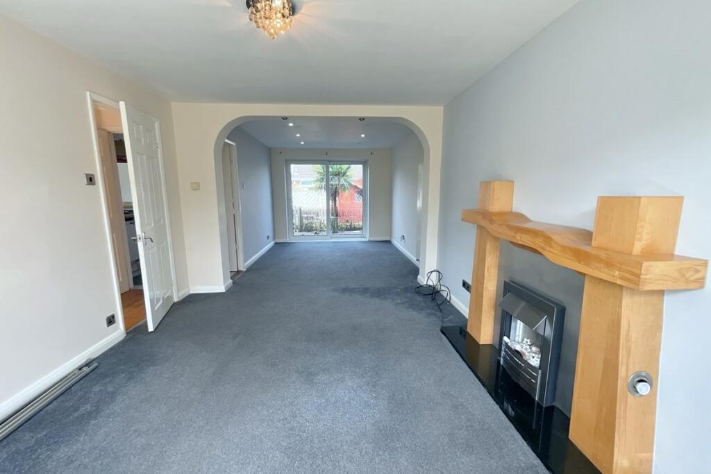 living room/dining r