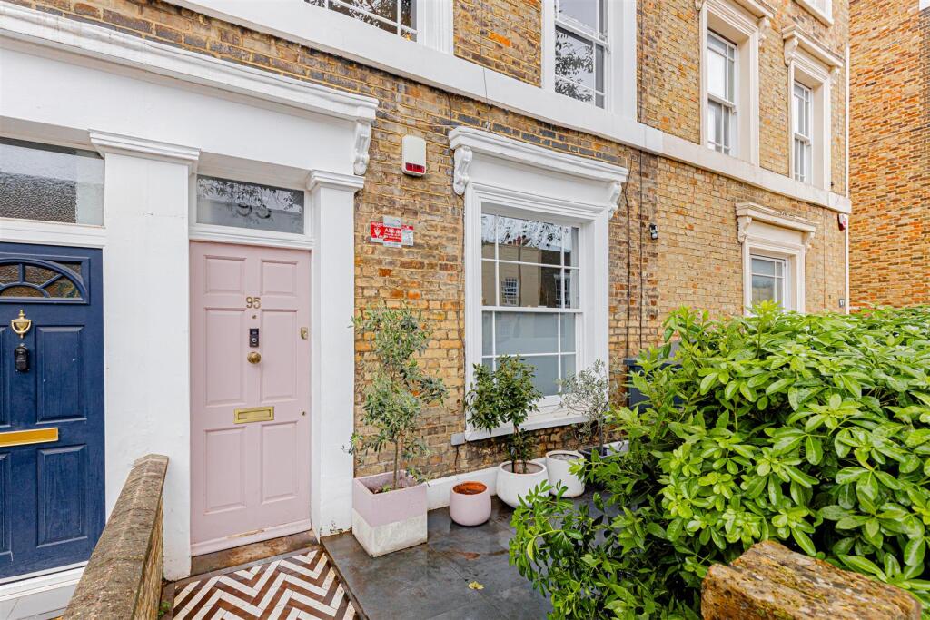 Tottenham Rd (3).jpg