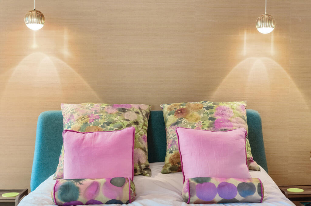 1335265-40-689256...