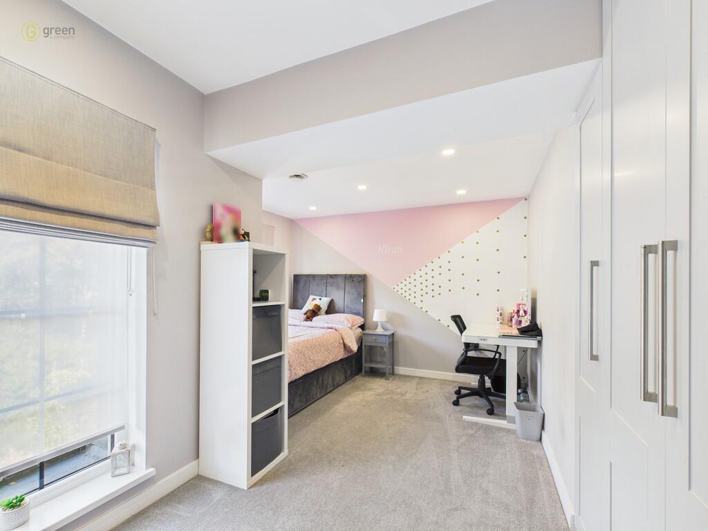 CAM03830G0-PR0221...