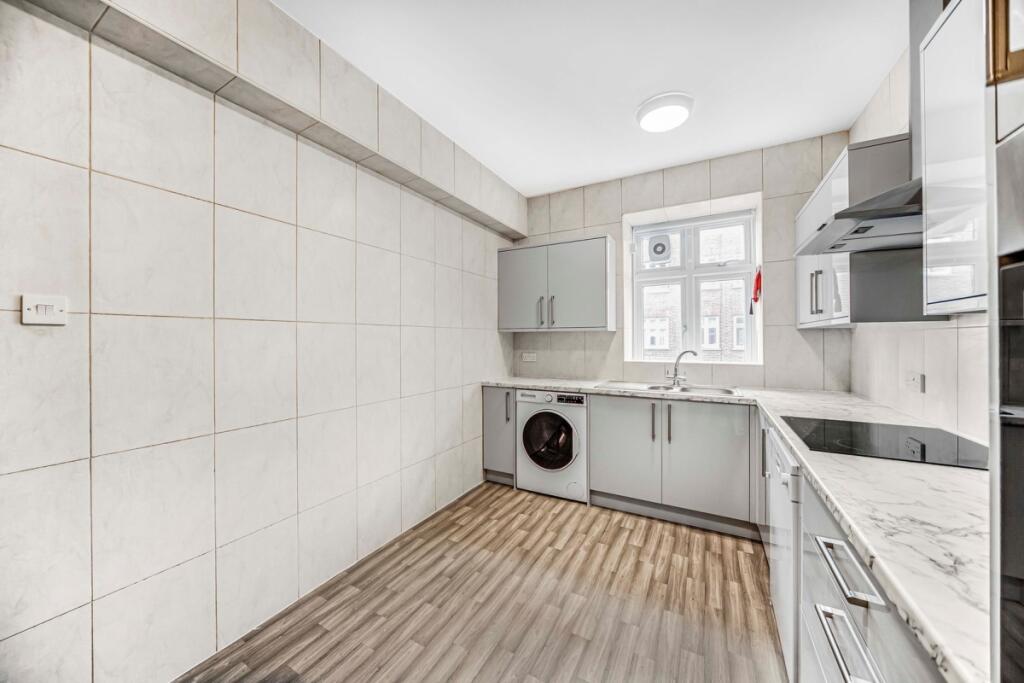 KFH_L__12_Grove_Hall