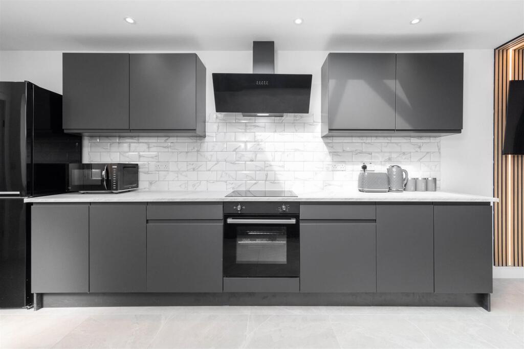 2022-09-03-MS-Kitchen-Area-008.jpg
