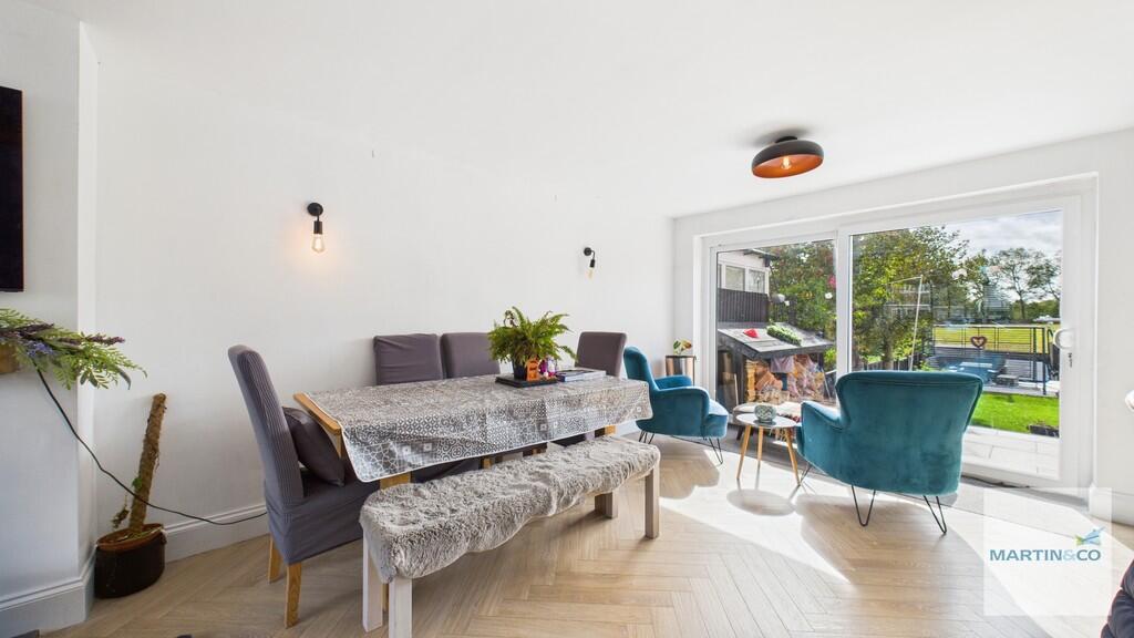 CAM03663G0-PR0186...