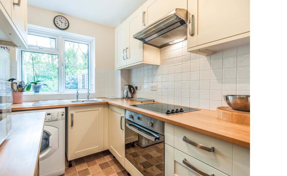 Goldsworth Park, Woking, Surrey, GU21