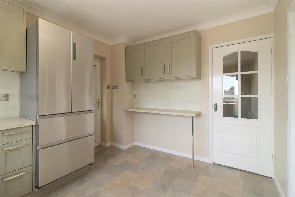 Modern Integrated Kitchen