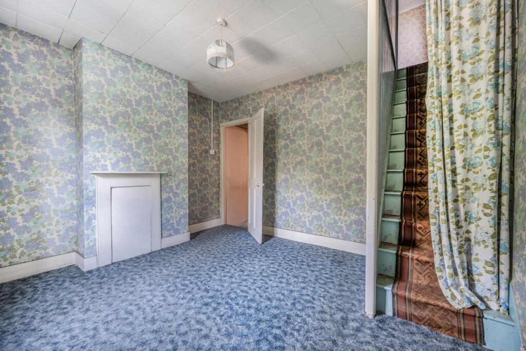 1358592-4-68d27e4...