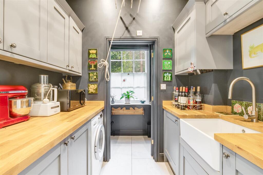 Hollowdene Lodge-30.jpg