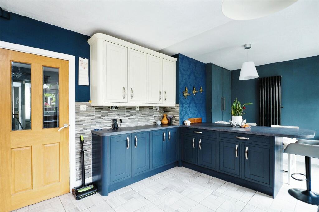 Fitted Kitchen
