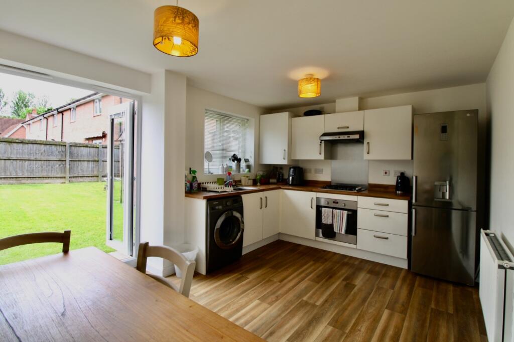 Kitchen diner
