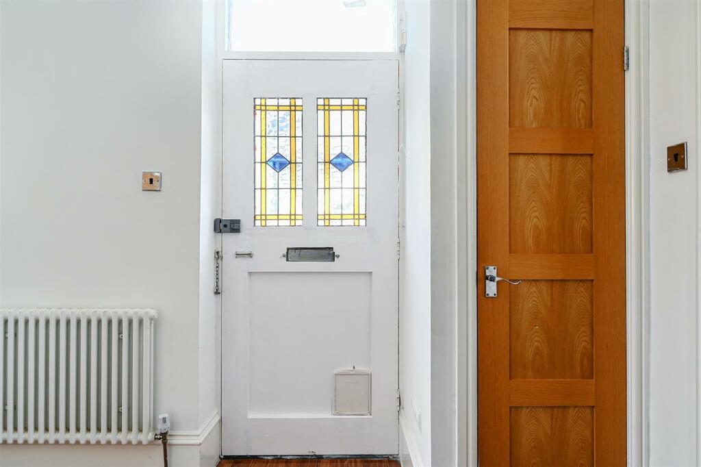 50a Sedlescombe Road South- TN380TJ (21).jpg