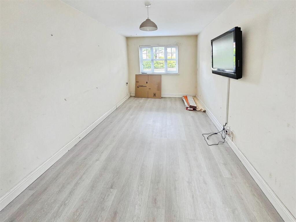 8c3987c0-20250530_153140 280 29.jpg