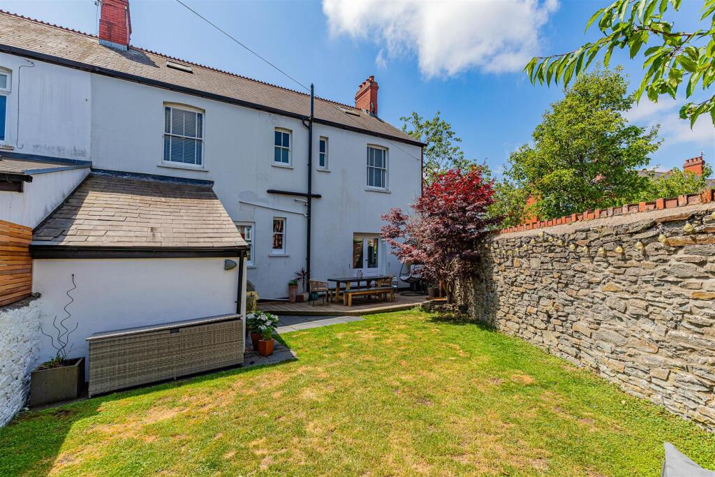 Waterloo Gardens 15-29.jpg