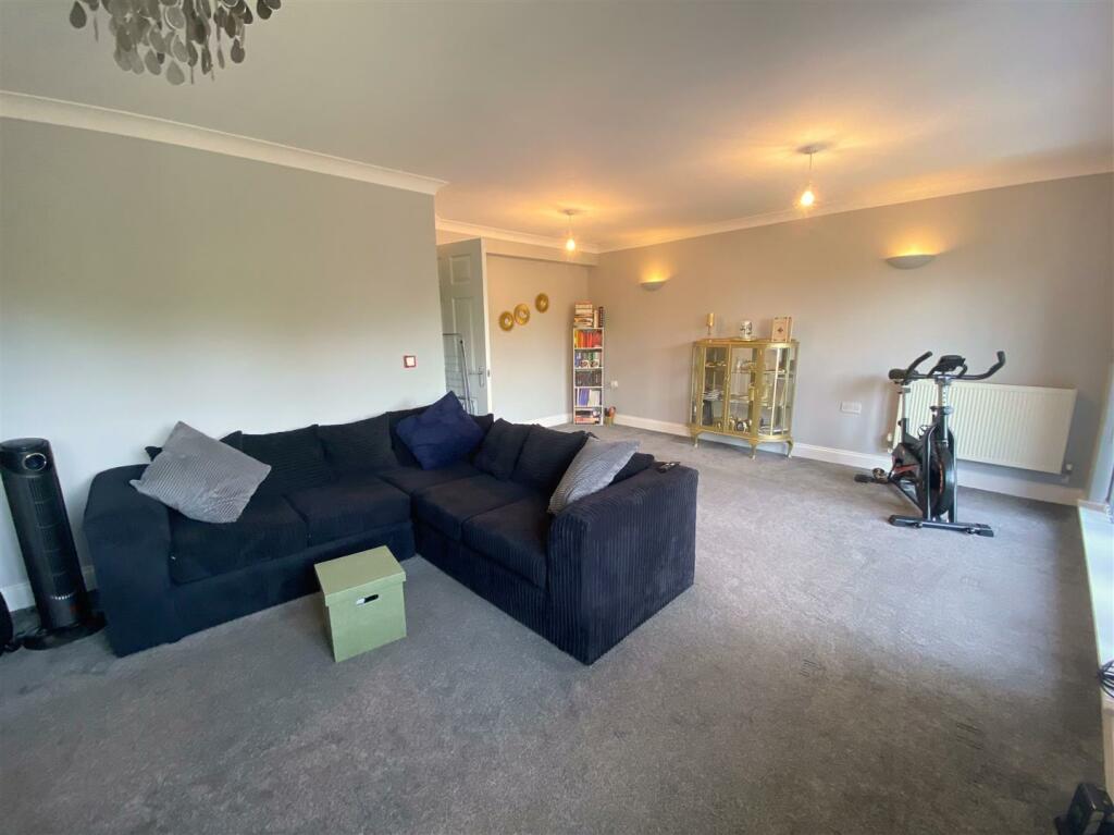 Living Room.jpg