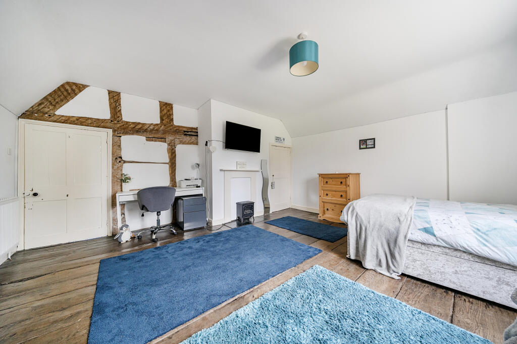 1299266-2-68486a1cb468e