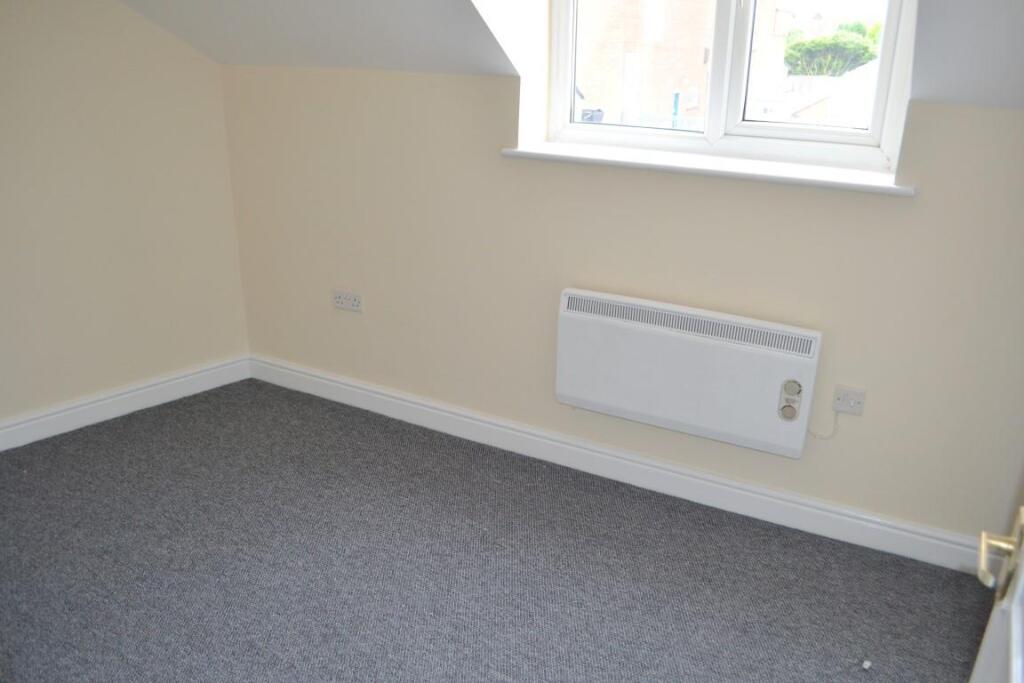Bedroom1 (Medium).JPG