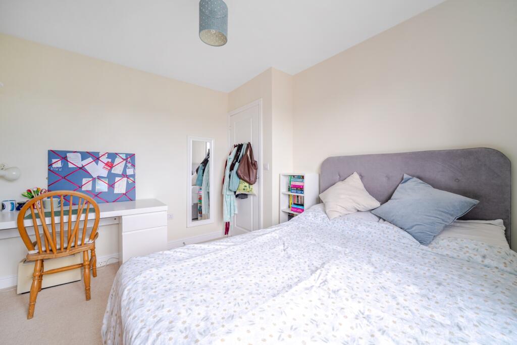 1302663-2-688796b81f50f