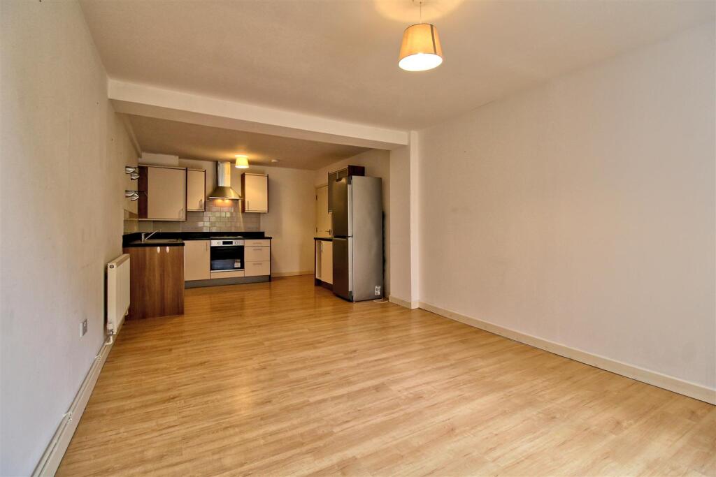 Kitchen Lounge