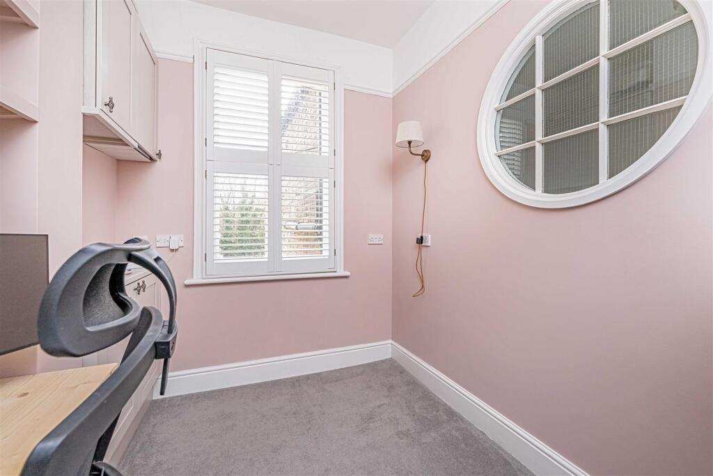 Flat 2, 14 Windmill Rd SW18 2EU-LOW RES-13.jpg