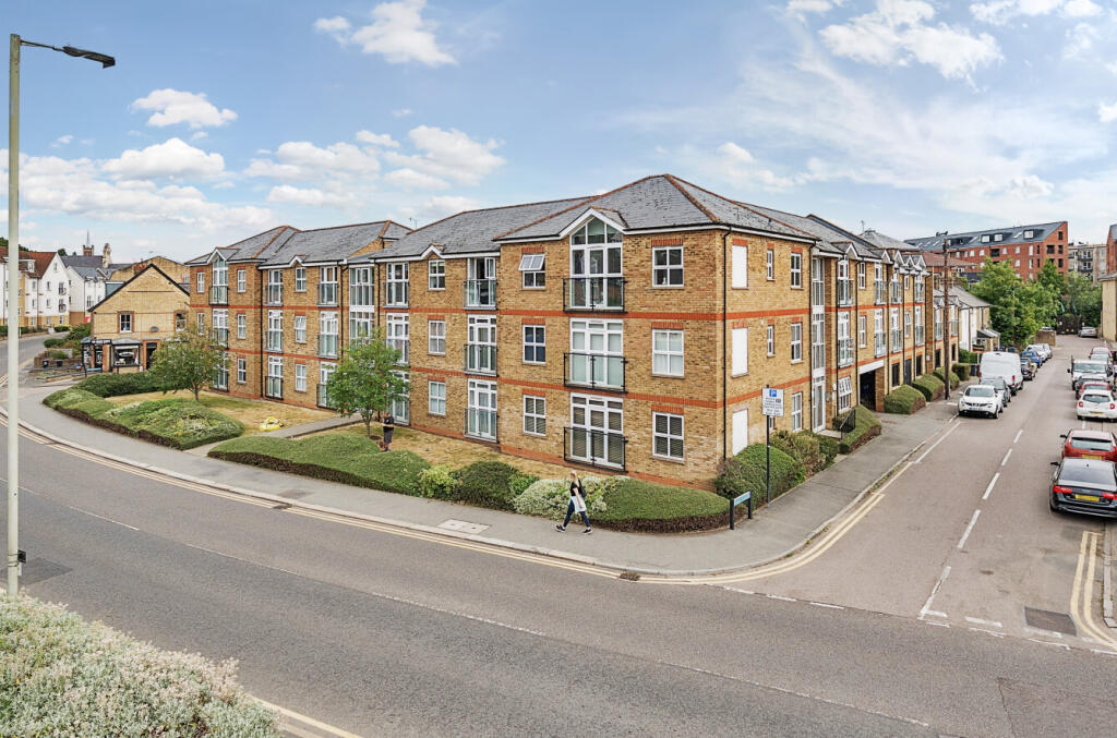 1326810-1-687a023...